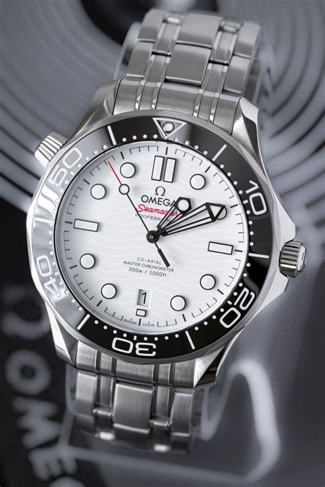 r/Watches on Reddit: [Omega] the Seamaster 300m with white 